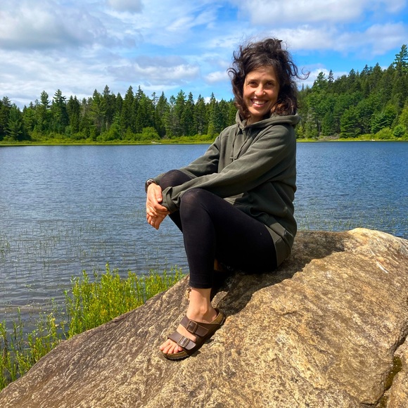 Meet your Posher, Jessica - Picture 1 of 1